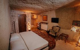 Saliche Cave Suite